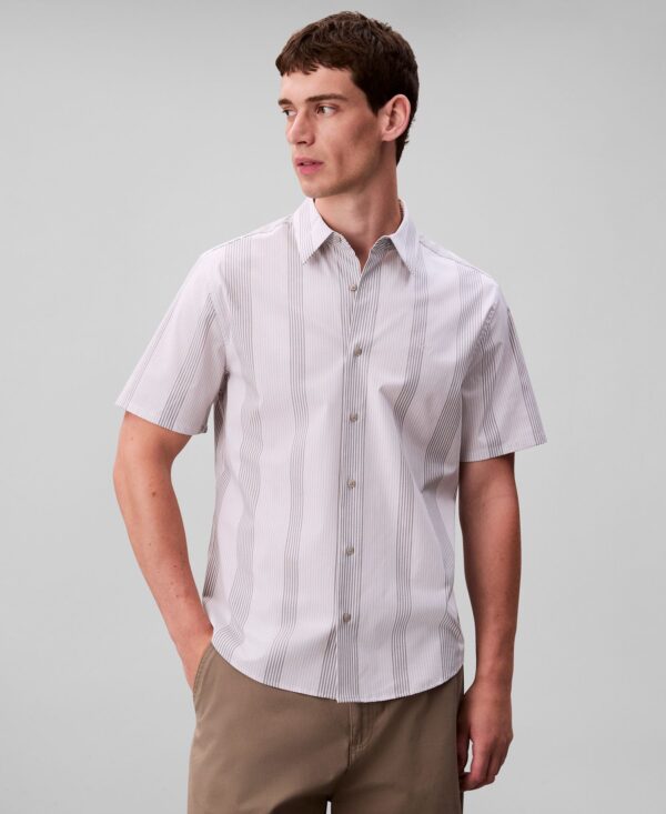 Men's Classic Fit Striped Shirt