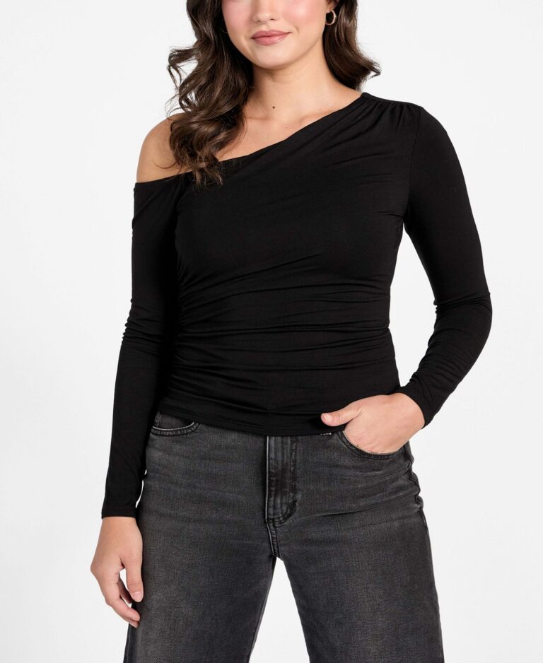 Women's Kassadee Off-The-Shoulder Top