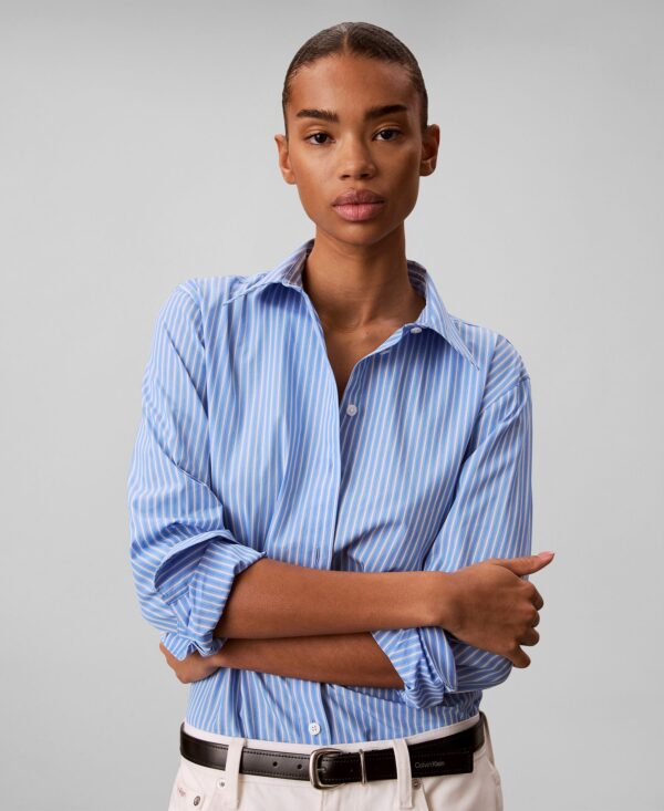 Women's Regular Fit Long-Sleeve Collared Shirt
