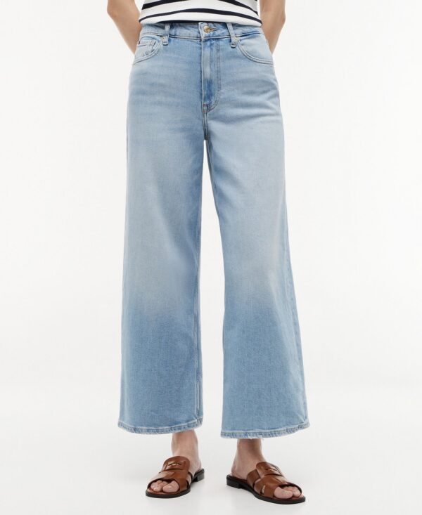 Women's Stretchy Wide-Leg Jeans