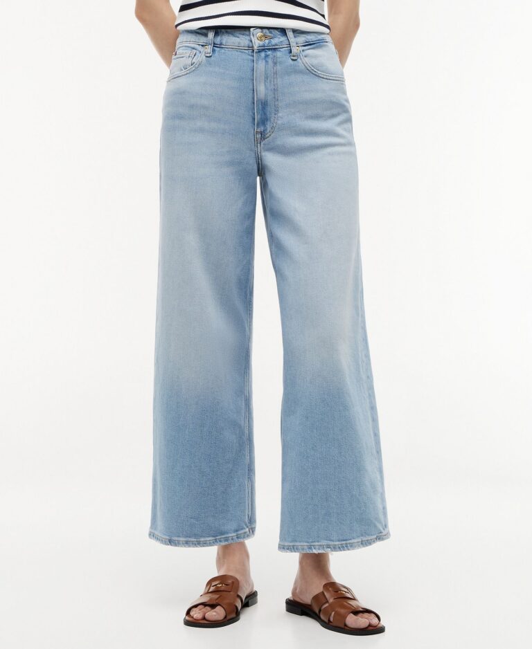 Women's Stretchy Wide-Leg Jeans