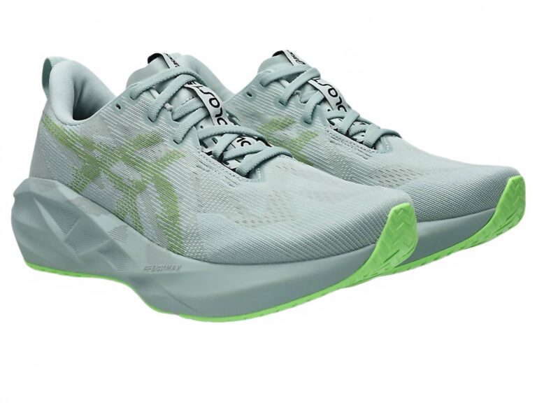 men's novablast 5 shoe in cold moss/light orange