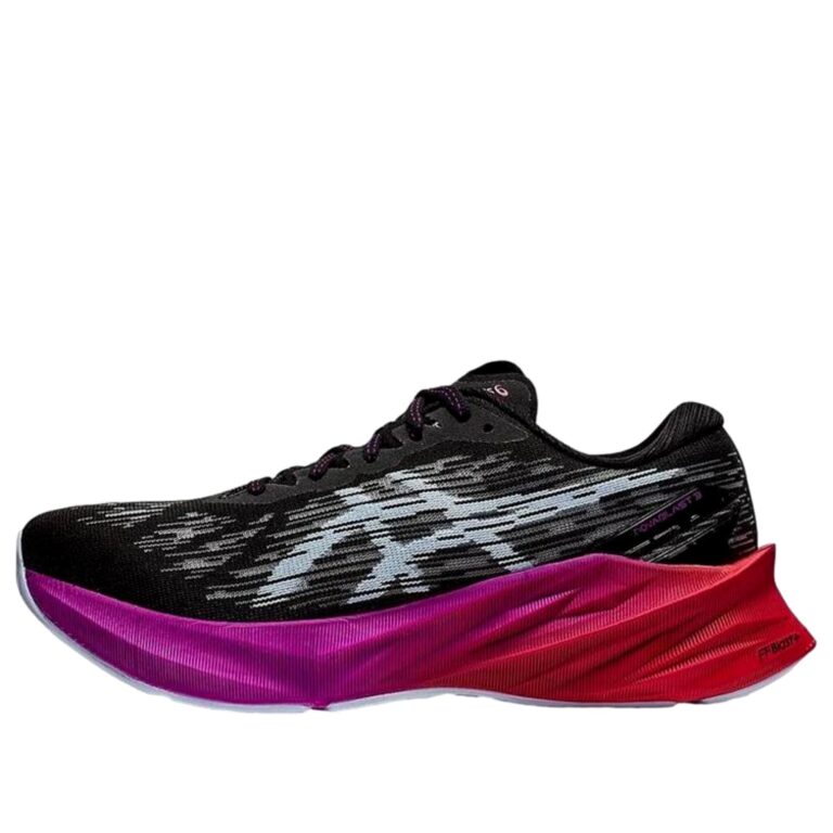 novablast 3 black / soft sky 1012b288-002 women's
