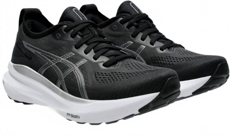 women's gel kayano 31 running shoes in black/pure silver