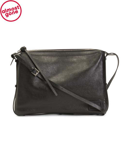 FENDI Made In Italy Leather Large Simply Shoulder Bag With Adjustable Strap